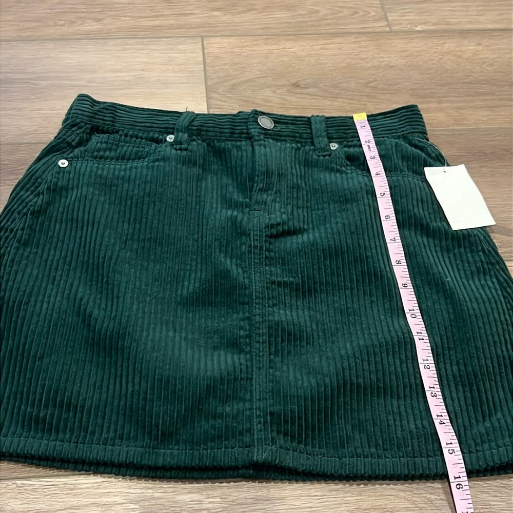 NWT Blank NYC Nordstrom Dark Emerald Green Corduroy Mini Skirt Waist 26 - Picture 5 of 11
